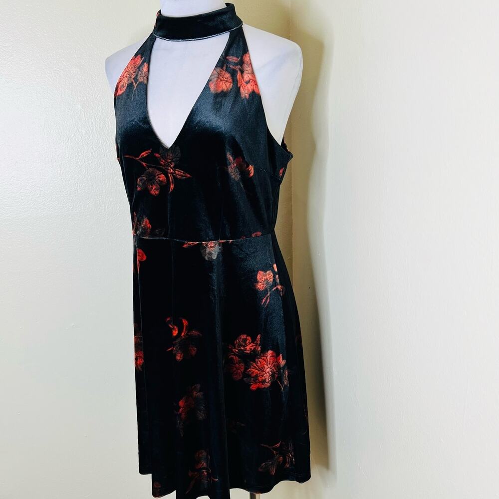 VENUS Dress Large Black Velvet Cutout Choker V-Neck Plunge Floral Mini Halter - Picture 4 of 8